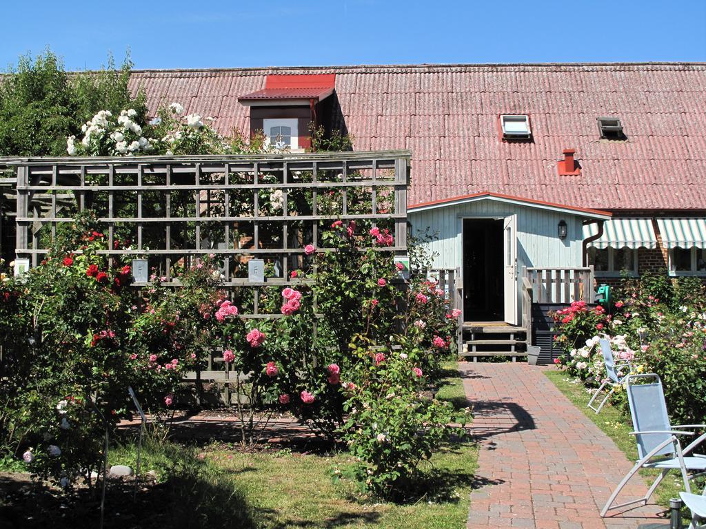 Hotell Turistgarden I Симрисхамн Екстериор снимка